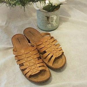 Eddie Bauer Tan Sandals Size 11